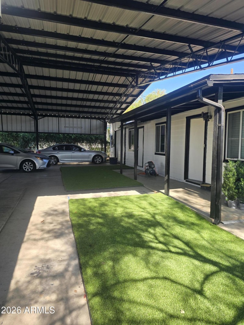 Highland Carport