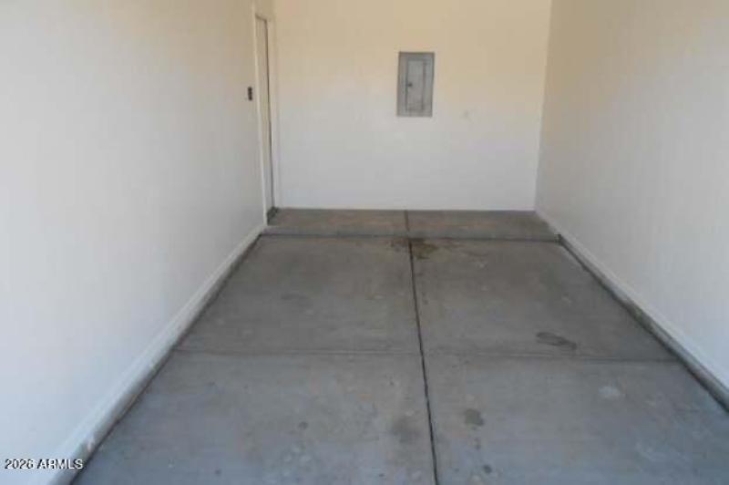 Garage 1
