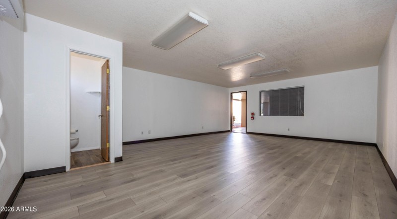 Available Suite with laminate