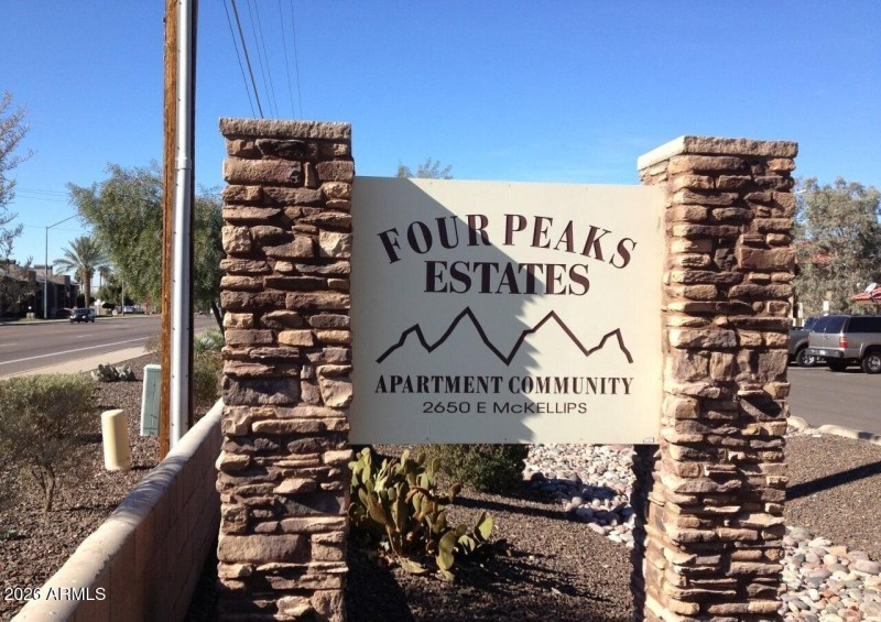 Four Peaks Estates