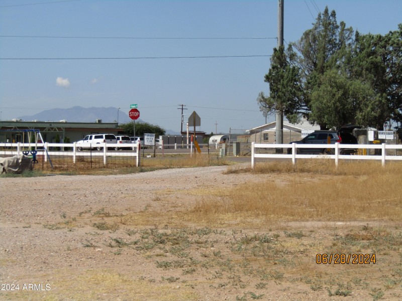 Palominas Rd Entrance #2