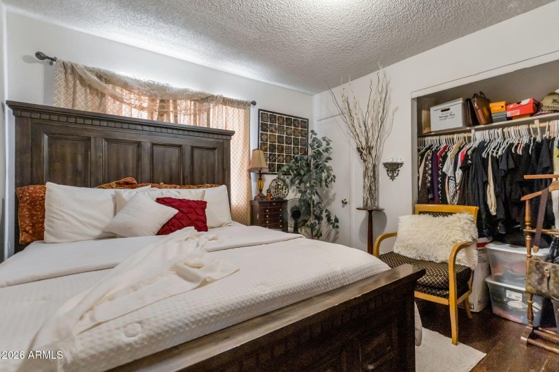 Bedroom #1