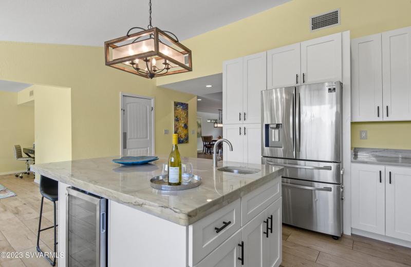 012_Beautiful Quartzite Countertops!