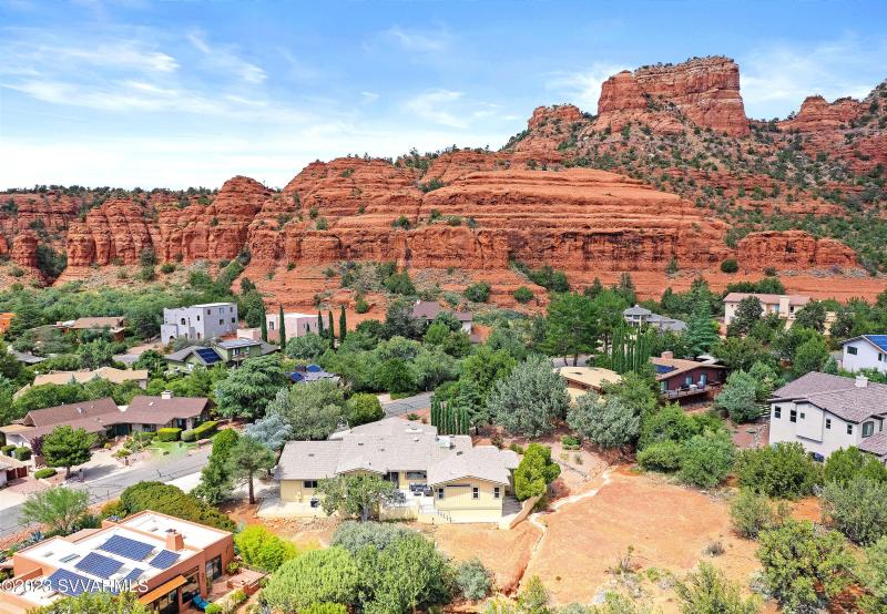 025_Backs up to Wash!