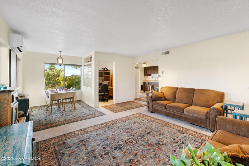 Living Room/Dining area