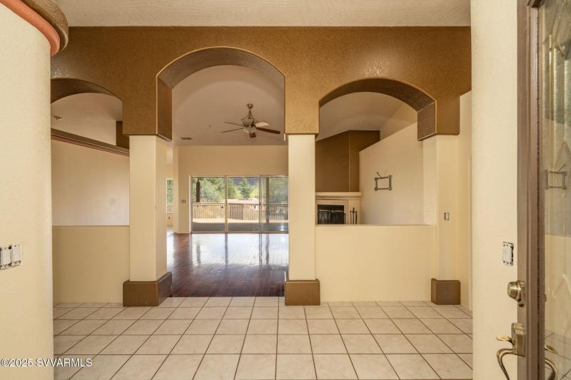 13-web-or-mls-120-appaloosa-dr