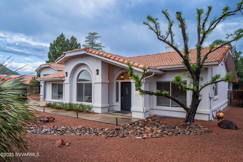 JL_100KaibabWay-exteriors-02