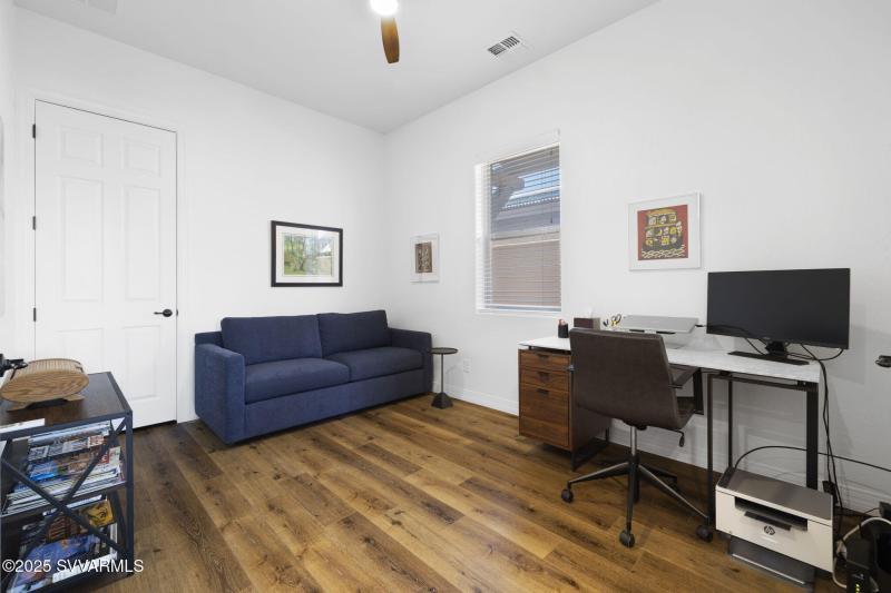 Guest Bedroom #2/Office