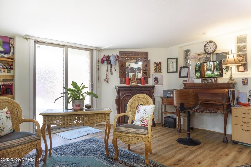 8 OFFICE_MEDITATION S