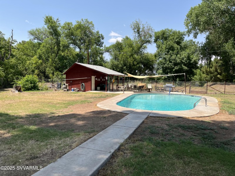 Community pool