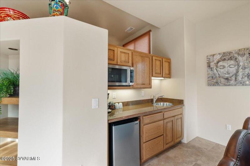 37-Guest House