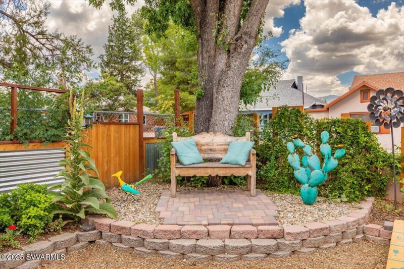 16-925 N 2nd-0004-HDR