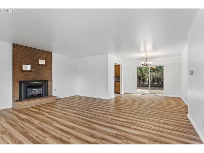 Living Room/Dining Room