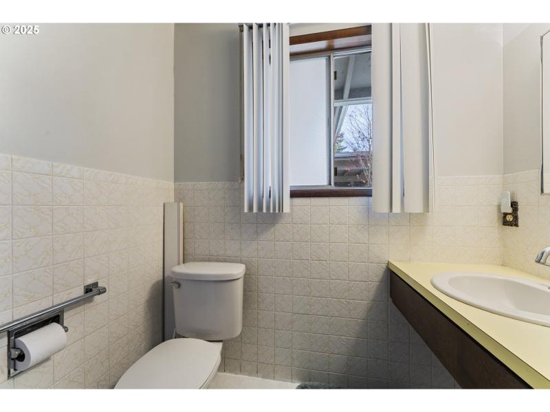 Owner's Suite Bathroom