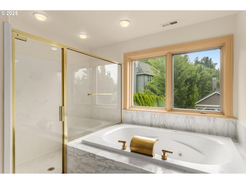 Owner's Suite Bathroom