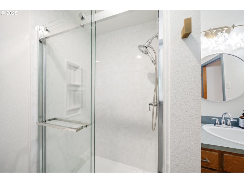 Owner's Suite Bathroom