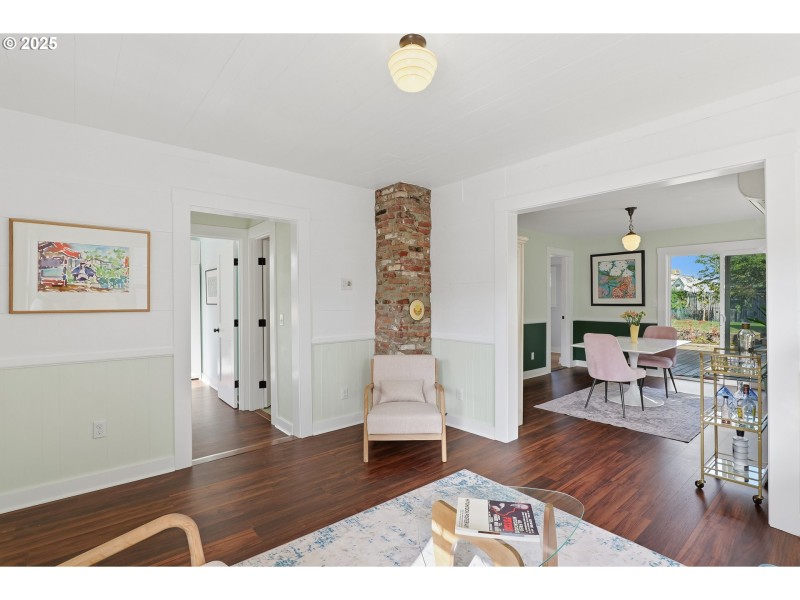 Living Room/Dining Room