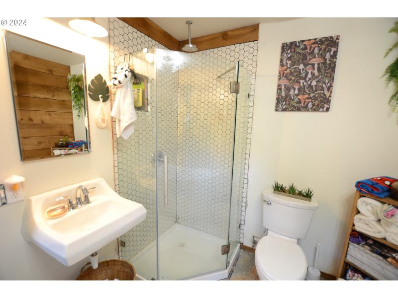 Owner's Suite Bathroom