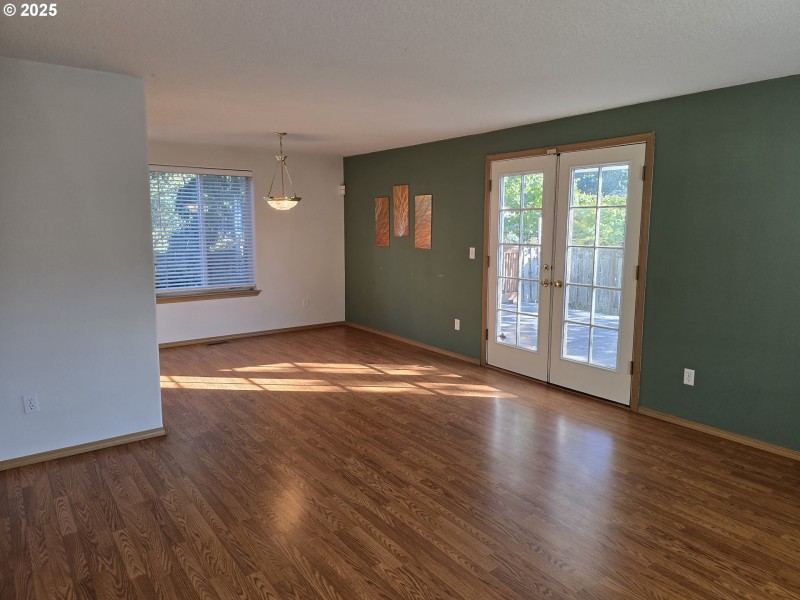 Living Room/Dining Room