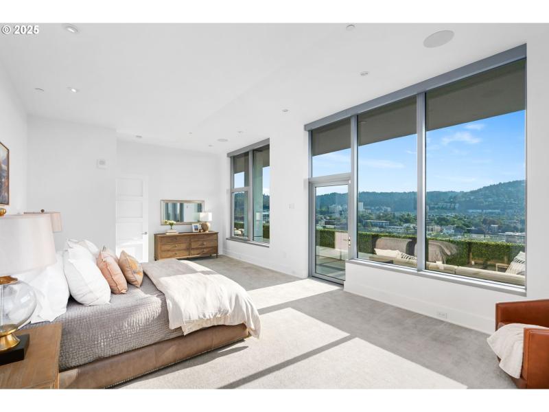 Bedroom, Owner's Suite