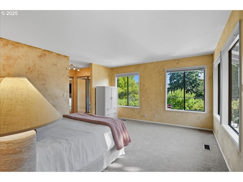 Bedroom, Owner's Suite