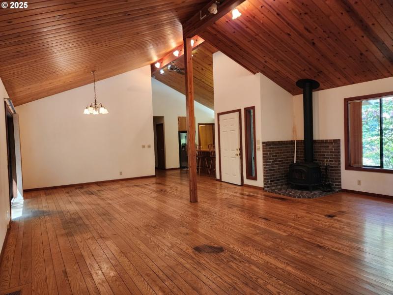 Living Room/Dining Room