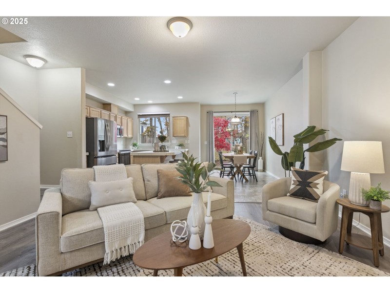 Living Room/Dining Room