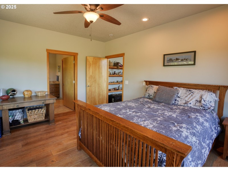 Bedroom, Owner's Suite