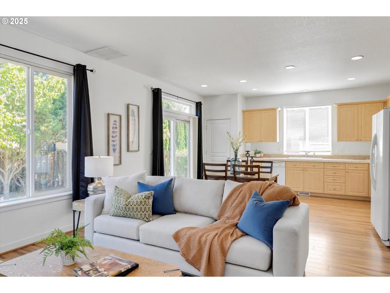 Living Room/Dining Room