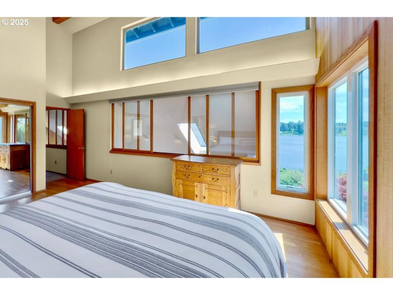 Bedroom, Owner's Suite