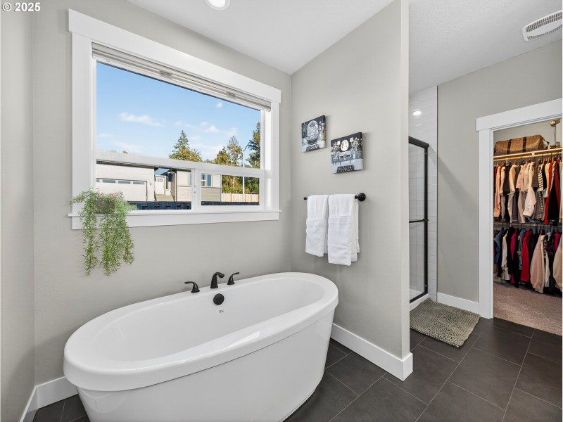 Owner's Suite Bathroom