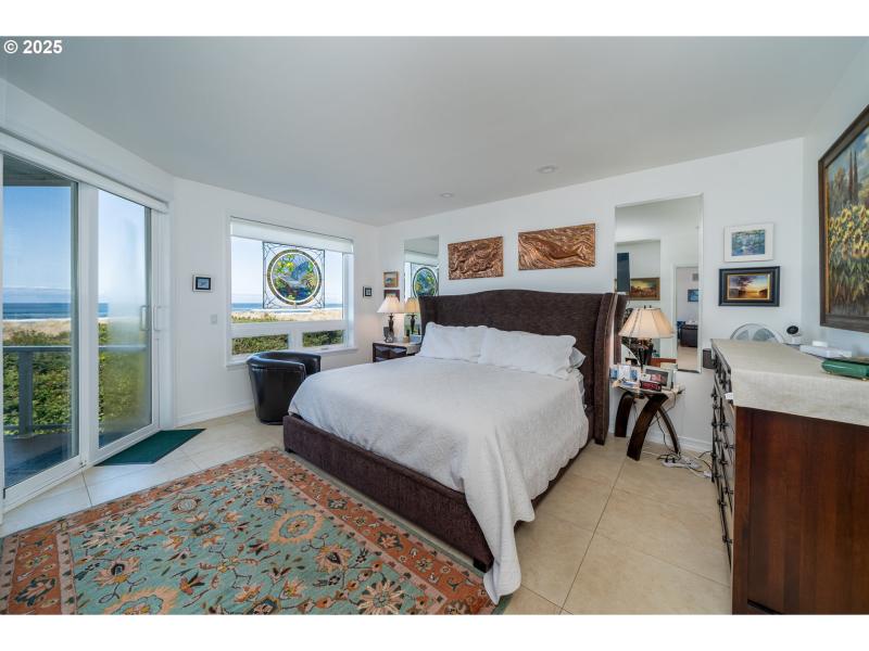 Bedroom, Owner's Suite