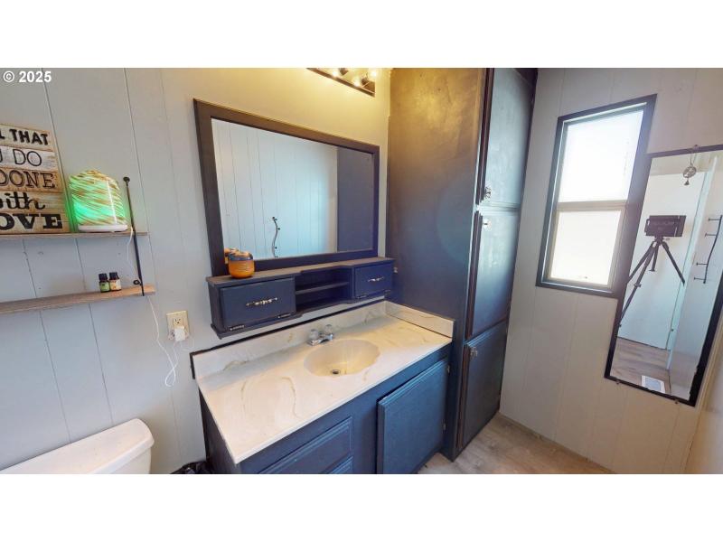 Owner's Suite Bathroom