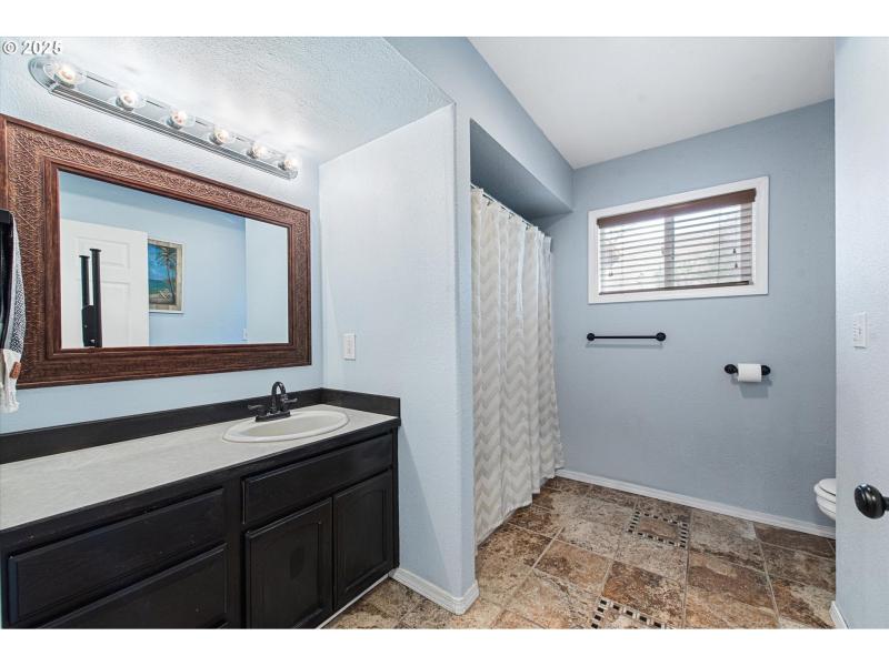 Owner's Suite Bathroom