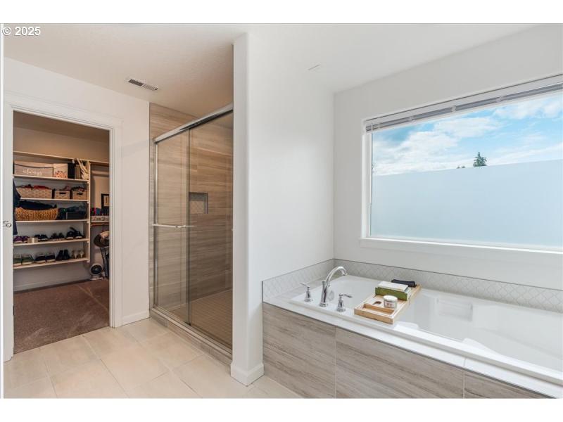 Owner's Suite Bathroom