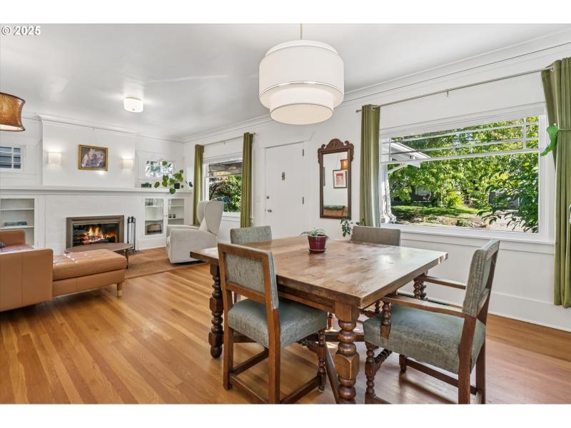 Living Room/Dining Room