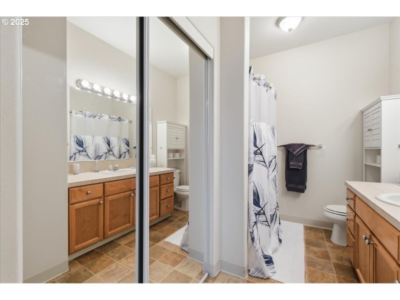 Owner's Suite Bathroom