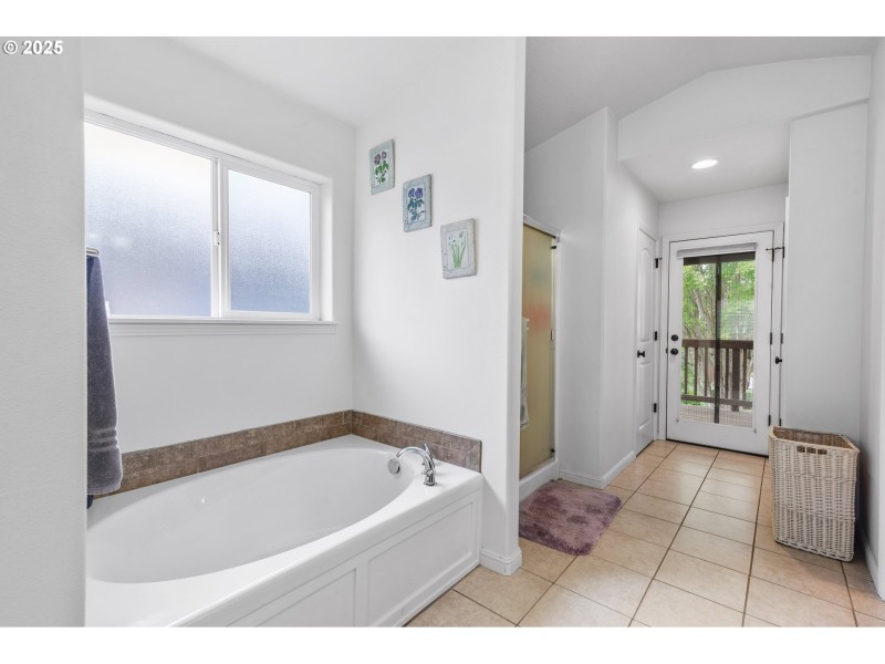 Owner's Suite Bathroom