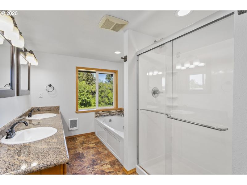 Owner's Suite Bathroom