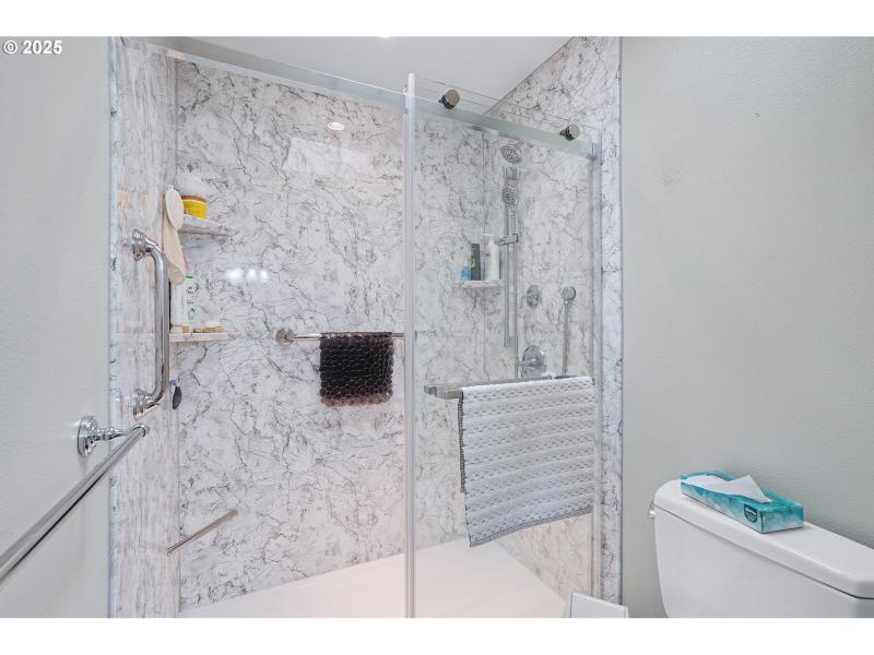 Owner's Suite Bathroom