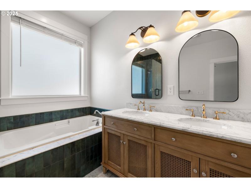 Owner's Suite Bathroom