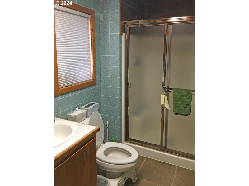 Bathroom, Attached