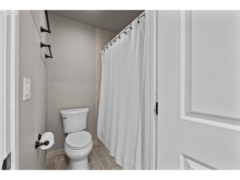 Owner's Suite Bathroom