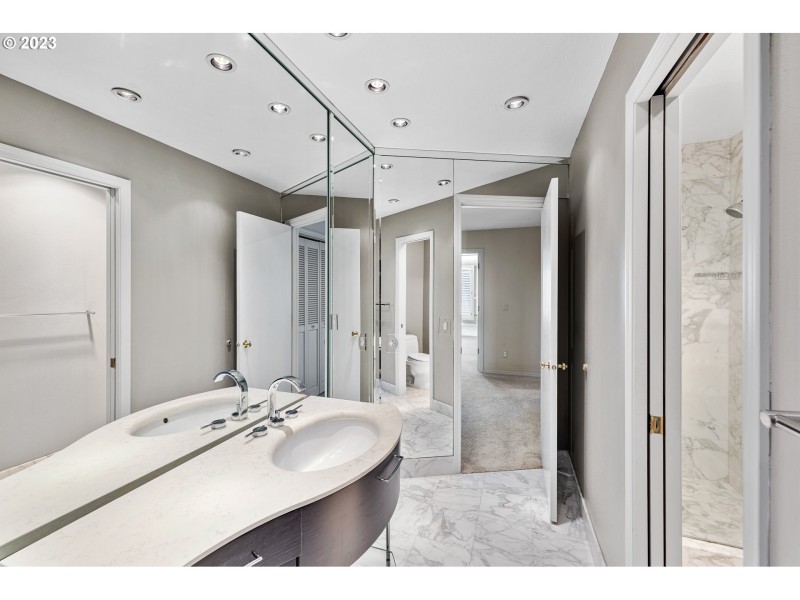 Owner's Suite Bathroom #2