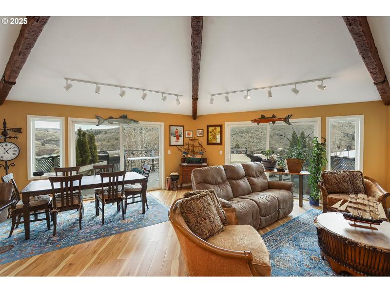 Living Room/Dining Room