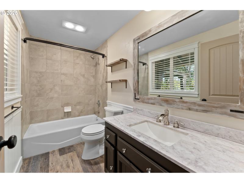 Owner's Suite Bathroom