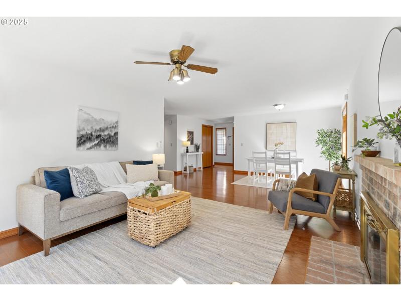 Living Room/Dining Room