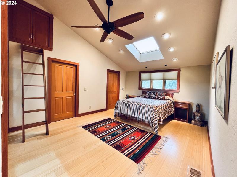 Bedroom, Owner's Suite