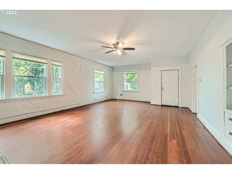Living Room/Dining Room