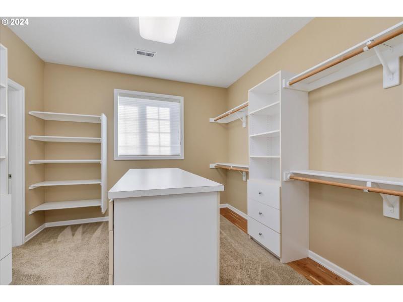 Bedroom, Owner's Suite